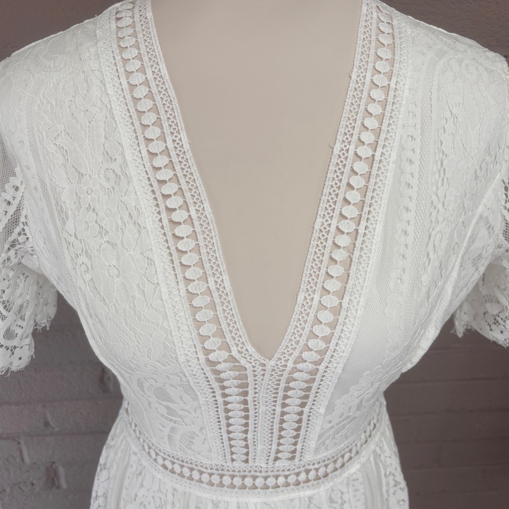 White Lace Dress - Picture 5 of 16